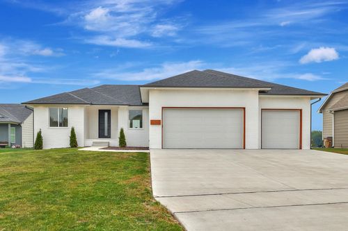 156 S Blue Bells Ct, Garden Plain, KS, 67050-9225 | Card Image