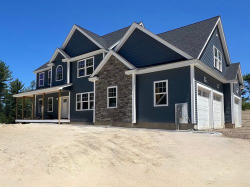 3 Newbury Road, Pelham, NH, 03076 | Card Image