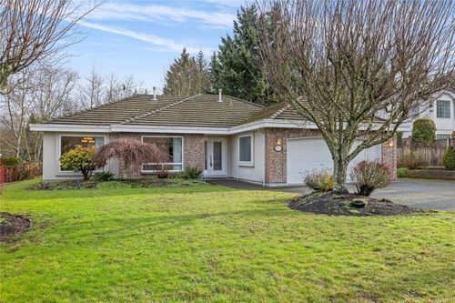 117 Denman Dr, Qualicum Beach, BC, V9K1R7 | Card Image