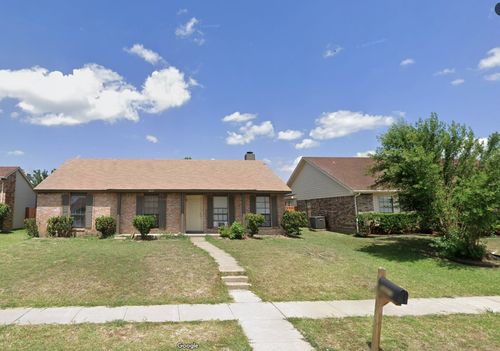 5821 Winell Dr, Garland, TX, 75043-6630 | Card Image