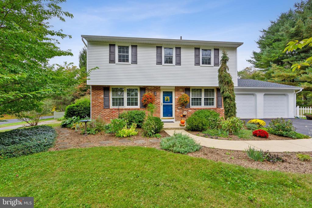 Mauger Rd, Elverson, PA 19520