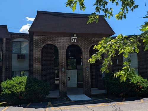 201-57 Washington Blvd, Mundelein, IL, 60060-3070 | Card Image