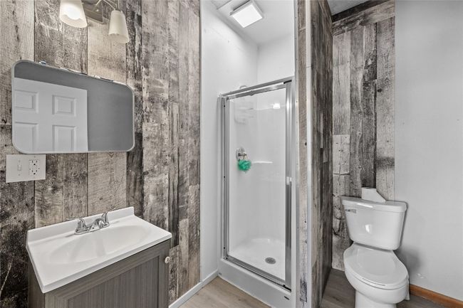 Lower unit bath | Image 9
