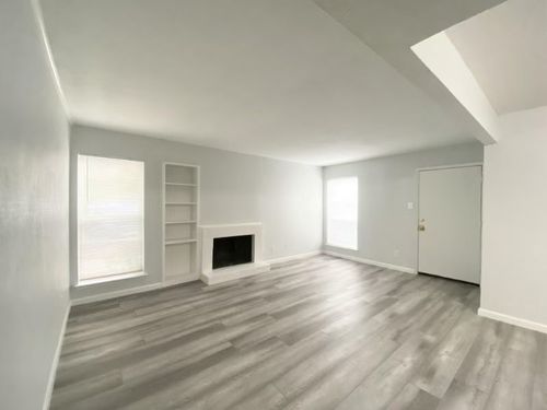 1049-12816 Midway Rd, Dallas, TX, 75244-6339 | Card Image