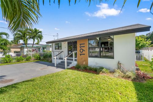 1911 Sw 57th Ave, West Park, FL, 33023-3015 | Card Image