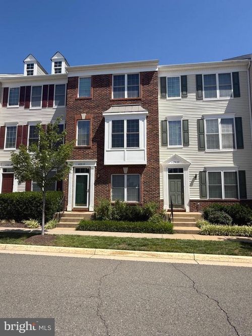 42818 Sykes Ter, Chantilly, VA, 20152-6606 | Card Image