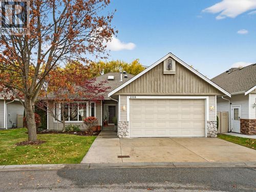208-665 Cook Rd, Kelowna, BC, V1W4T4 | Card Image