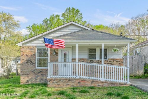 543 Henderson St, Harriman, TN, 37748 | Card Image