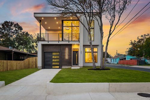 257 E Baylor, San Antonio, TX, 78204-2904 | Card Image