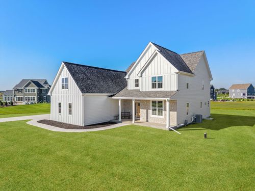 2768387 Marshall Ct, Hartland, WI, 53029-1537 | Card Image