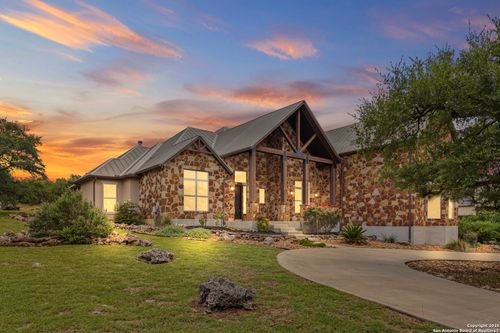 1117 Provence Pl, New Braunfels, TX, 78132-2770 | Card Image