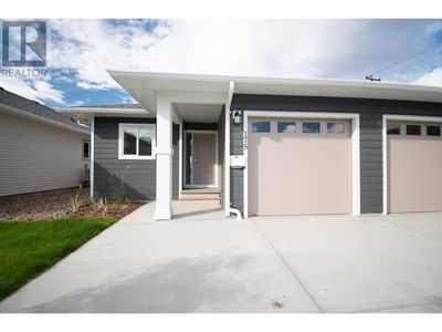 175 - 8800 Dallas Dr, Home with 2 bedrooms, 2 bathrooms and 3 parking in Kamloops BC | Image 1