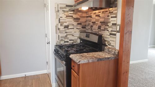 7715 Glover St, Houston, TX, 77012-3656 | Card Image