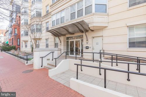 apt-309-1111 11th St Nw, WASHINGTON, DC, 20001-4351 | Card Image
