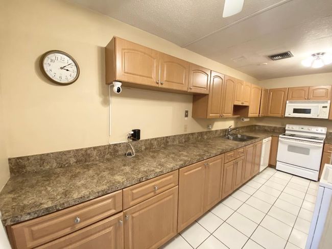 APT-104 - 1111 Lemon Tree Ter, Condo with 2 bedrooms, 2 bathrooms and null parking in Delray Beach FL | Image 25