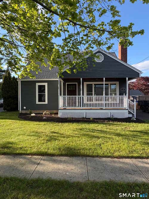 78 Hartland St, Stratford, CT, 06615-7616 | Card Image