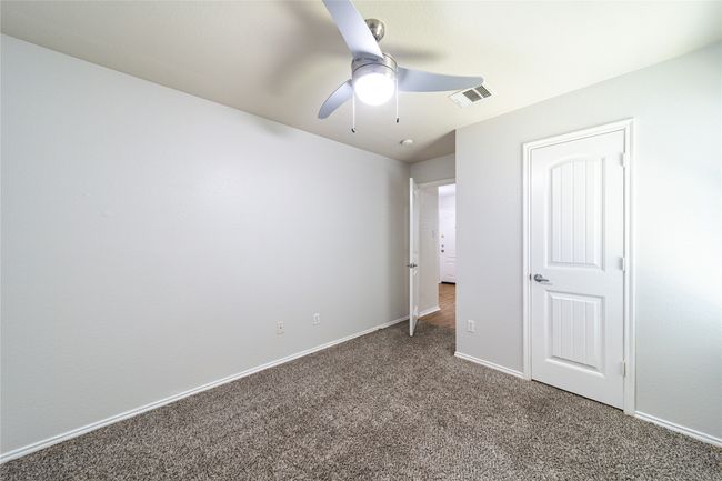 4026 Red Rock Dr, House other with 4 bedrooms, 2 bathrooms and null parking in Heartland TX | Image 7