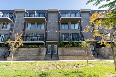 12 - 2063 Weston Rd, Condo with 3 bedrooms, 3 bathrooms and 1 parking in York ON | Image 1