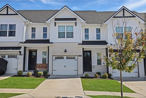 1321 Halter Park Dr, Gallatin, TN, 37066-2317 | Card Image