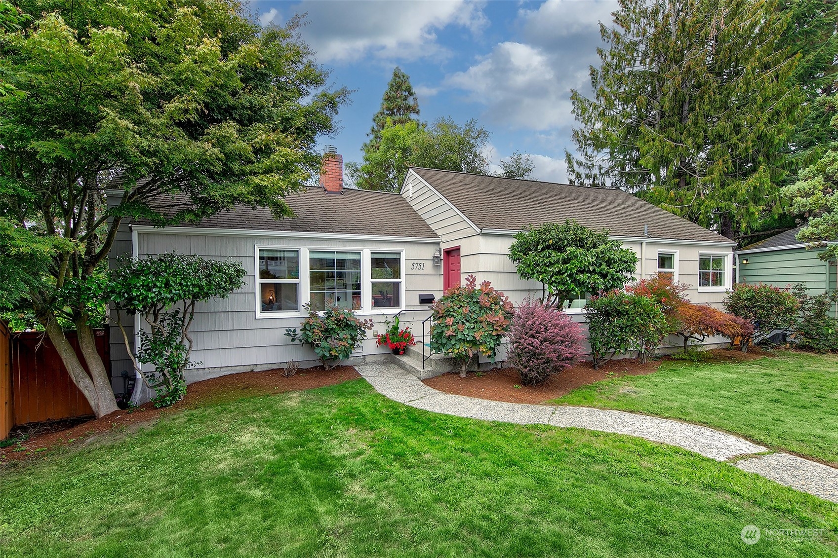 58th Ave, Seattle, WA 98105