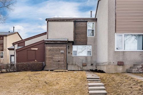 287 Pensville Close Se, Calgary, AB, T2A5P2 | Card Image