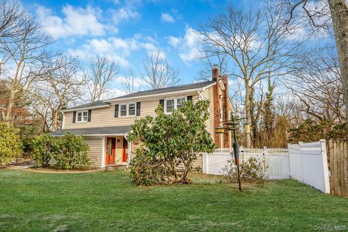 120 Rustic Road, Brookhaven, NY, 11777 | Card Image