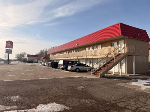 1923 Dover St, Worthington, MN, 56187-1903 | Card Image