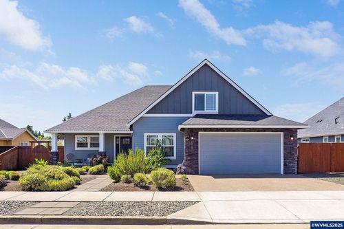 960 Grant St, Mount Angel, OR, 97362-3501 | Card Image