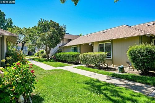 16-825 Oak Grove Rd, Concord, CA, 94518-3536 | Card Image