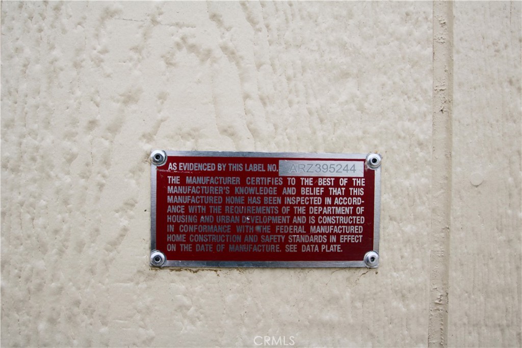 Manufactured In Park in Yucca Valley 3