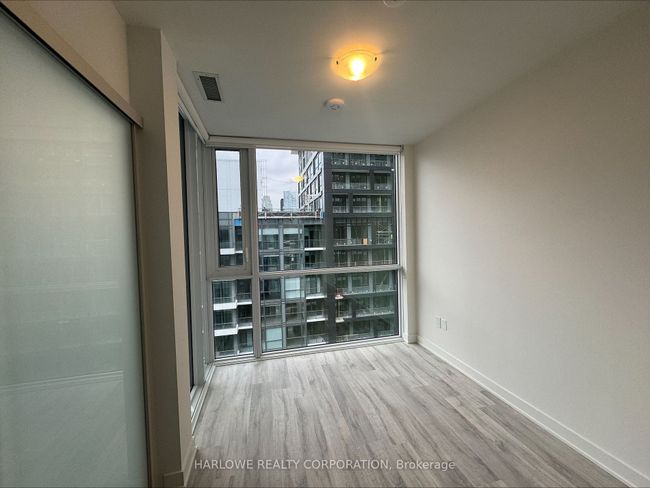 PH1920 - 60 Princess St, Condo with 1 bedrooms, 2 bathrooms and 1 parking in Toronto ON | Image 3