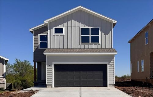 808 Glenn Cir, Raymore, MO, 64083-5601 | Card Image