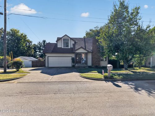 107 Daniel Ct, Radcliff, KY, 40160-9358 | Card Image