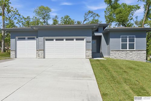 8508 Kilpatrick Pkwy, Bennington, NE, 68007-3244 | Card Image