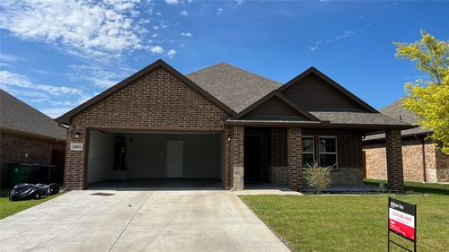 1004 Hardaway Ln, Greenville, TX, 75402-2830 | Card Image