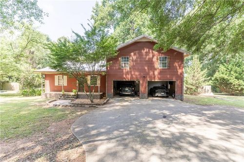 111 Willow St, Commerce, GA, 30529-2549 | Card Image