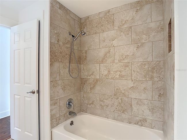 6341 Cocoa Ln, House other with 3 bedrooms, 2 bathrooms and null parking in APOLLO BEACH FL | Image 16