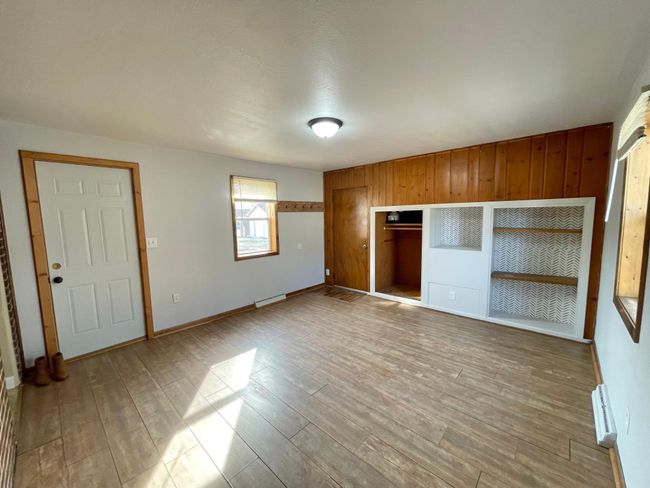 421 W Van Dusen St, House other with 5 bedrooms, 2 bathrooms and null parking in Springfield MN | Image 21