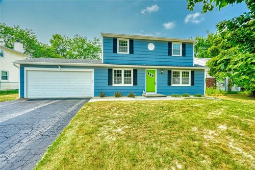 9 Aconbury Dr, Fairport, NY, 14450-9309 | Card Image