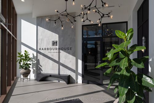 326-31 Huron St, Collingwood, ON, L9Y5T7 | Card Image