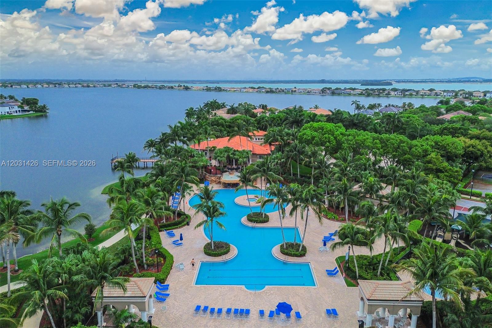 Residential in Miramar 5