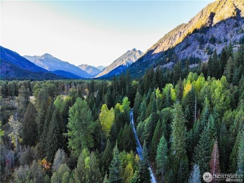 25495 White River Rd, Leavenworth, WA, 98826 | Card Image