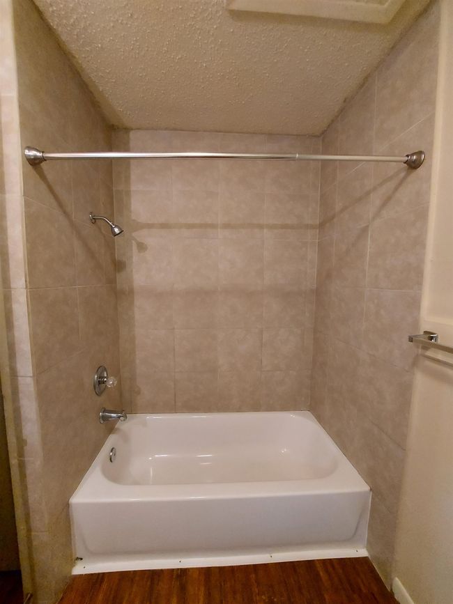 APT-3 - 1600 Stoney Ridge Ct, Home with 2 bedrooms, 1 bathrooms and null parking in Marble Falls TX | Image 10