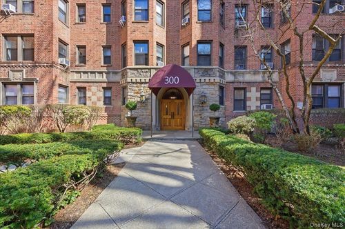 apt-6f-300 Main St, White Plains, NY, 10601-3634 | Card Image