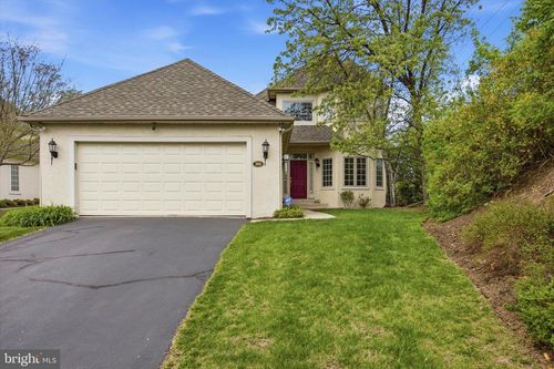 300 Overlook Ln, CONSHOHOCKEN, PA, 19428-2634 | Card Image