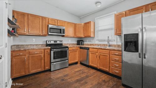 1035 E Caldwell St, Louisville, KY, 40204-1857 | Card Image