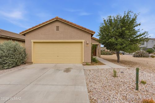 584 N Highlands Grove Ln, Sahuarita, AZ, 85629-6757 | Card Image