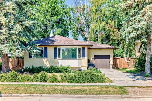 1616 50 Ave Sw, Calgary, AB, T2T2V9 | Card Image