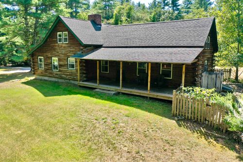 28 Leavitt Rd, Fremont, NH, 03044-3121 | Card Image