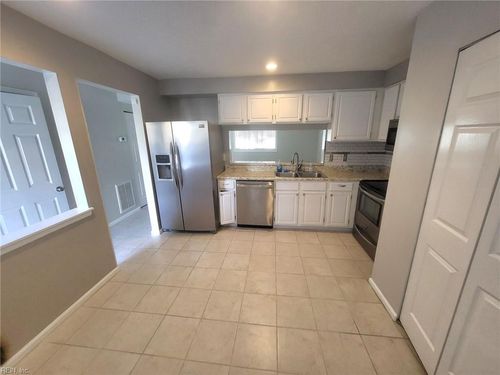 47 Lucinda Ct, Hampton, VA, 23666-5768 | Card Image